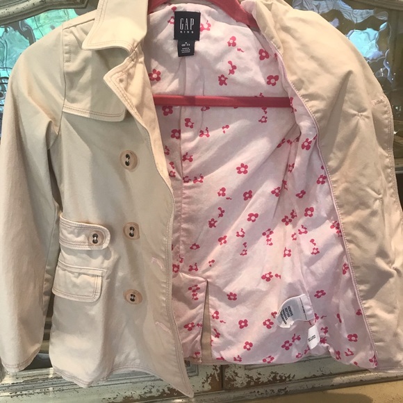 GAP Other - For Sale Gap  girls raincoat size 6/7